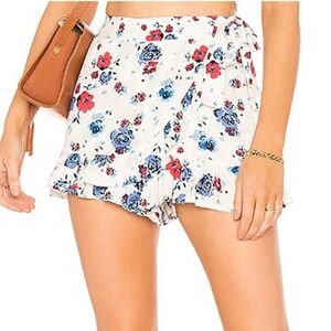 FREE PEOPLE Flirting Fleurs Mini Skort in White
Revolve Floral Size 8